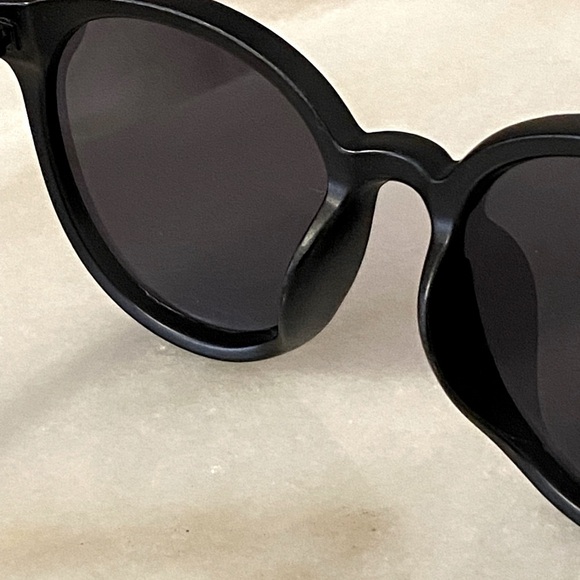 Woman’s Round Black Sunglasses - Picture 8 of 12